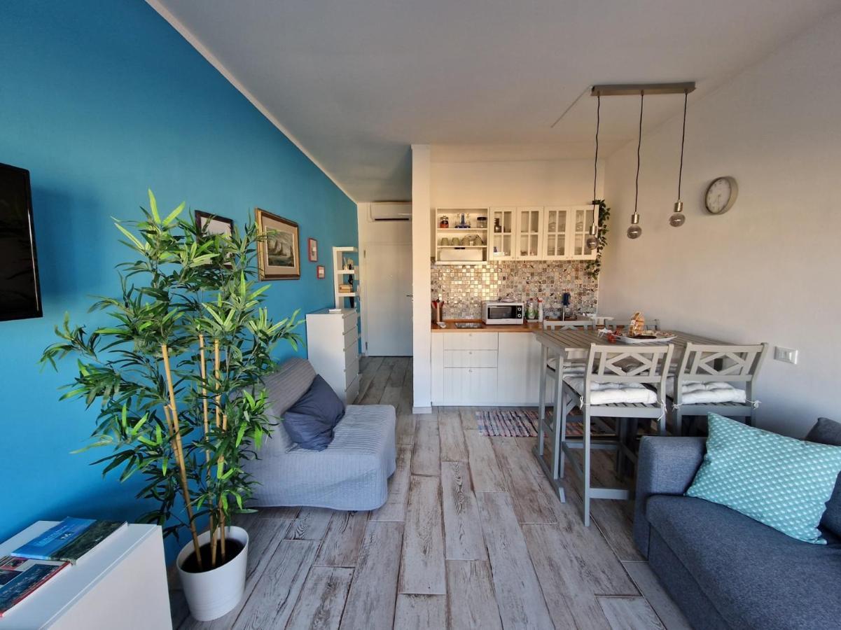 Casa Marina - Monolocale Vista Mare Lägenhet Follonica Exteriör bild